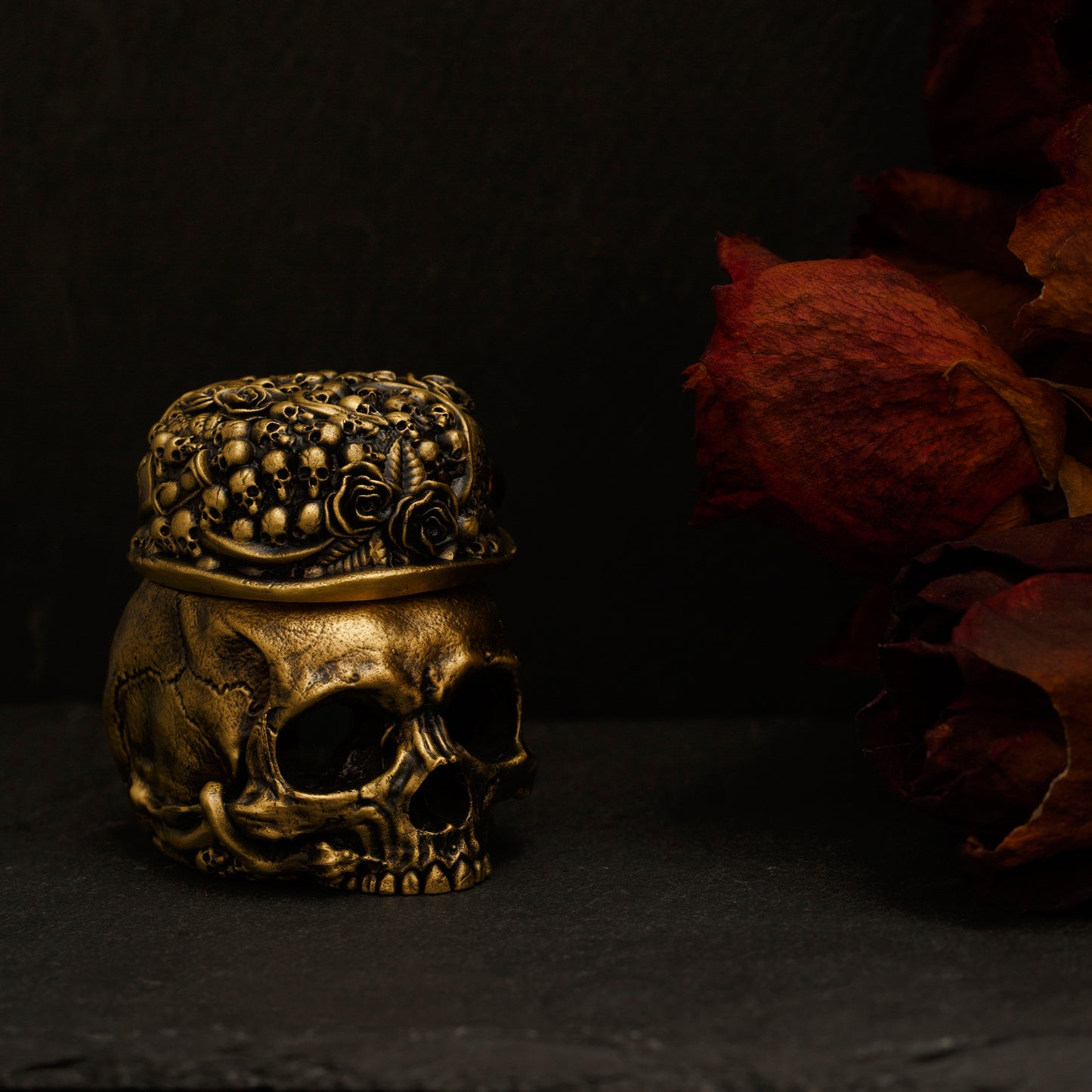 ''Vanitas'' mürekkep şişesi