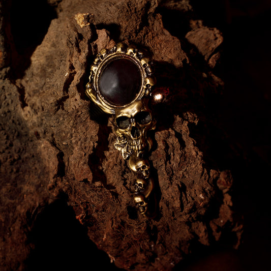 ''Vanitas'' büyüteç