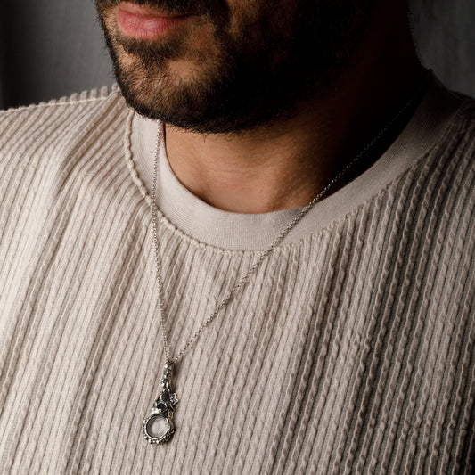 Vanitas Büyüteç Kolye