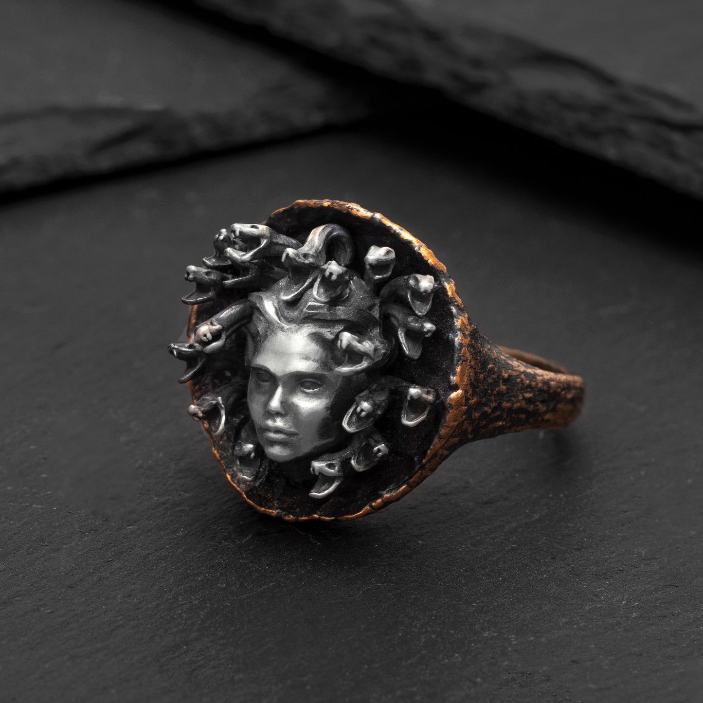 Medusa Yüzük