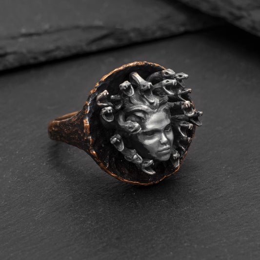 Medusa Yüzük