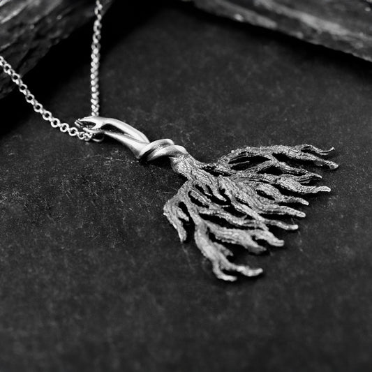 Kuan Sarmaşık Kolye