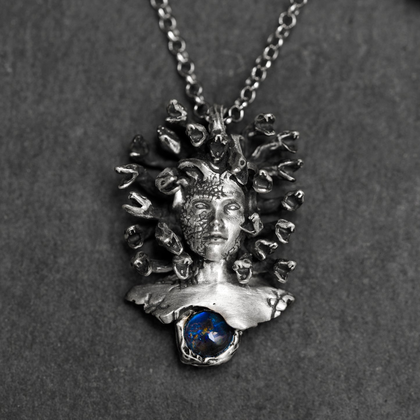 Medusa Kolye